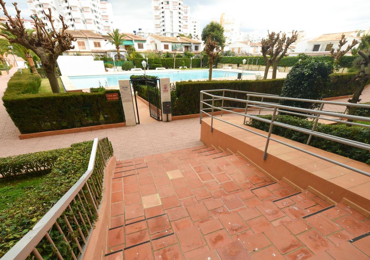 Apartamentos Marblau Los Iris- Julio Y Agosto Solo Familias Gandia Exterior photo